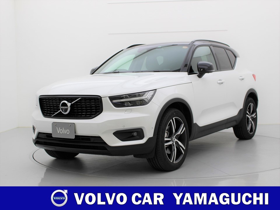 XC40 B4 AWD Rデザイン 4WD　ワンオーナー　パワーテールゲート ワンオーナー　全方位カメラ