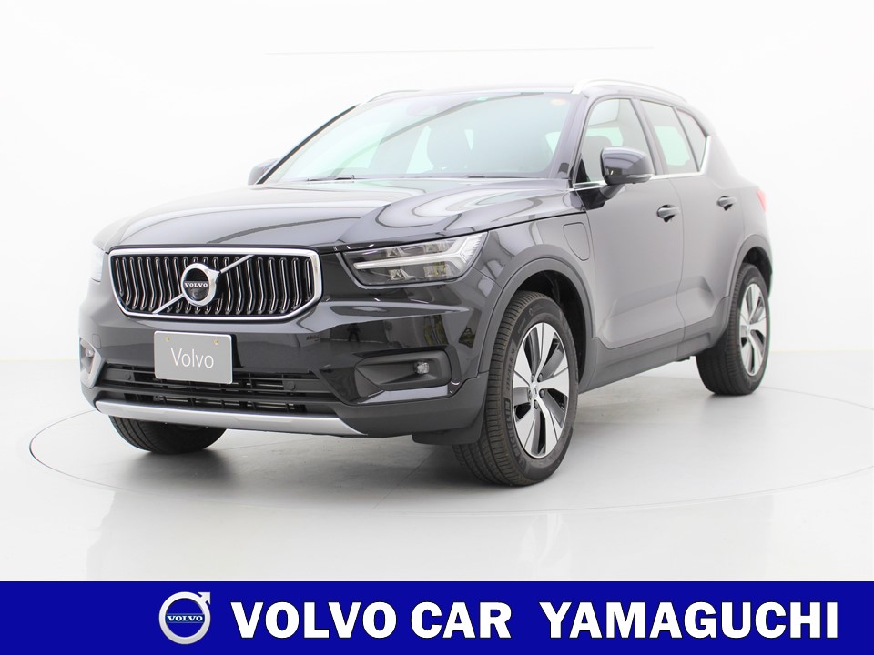 XC40 リチャージ プラグイン ハイブリッド T5 インスクリプション　当社試乗車 シティセーフティ　パワーテールゲート　シートヒーター　ＥＴＣ　ナビ