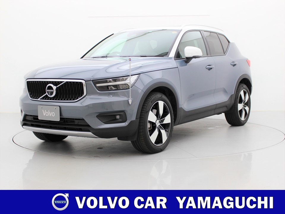 XC40 T4 AWD モメンタム 4WD　ワンオーナー　パノラマガラスルーフ ワイヤレススマートフォンチャージ　パワーテールゲート　ＥＴＣ